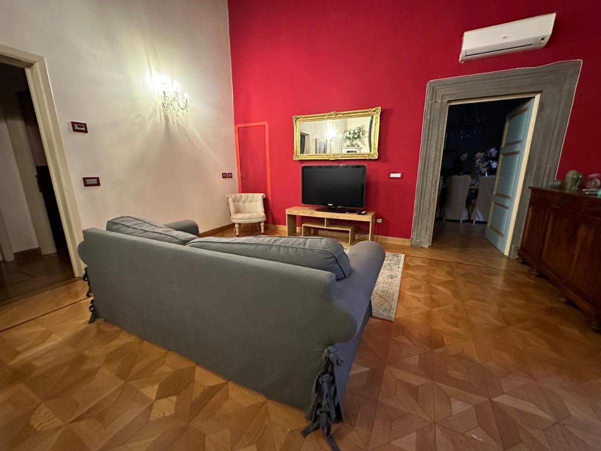 לוקה In Centro Lovely Home מראה חיצוני תמונה