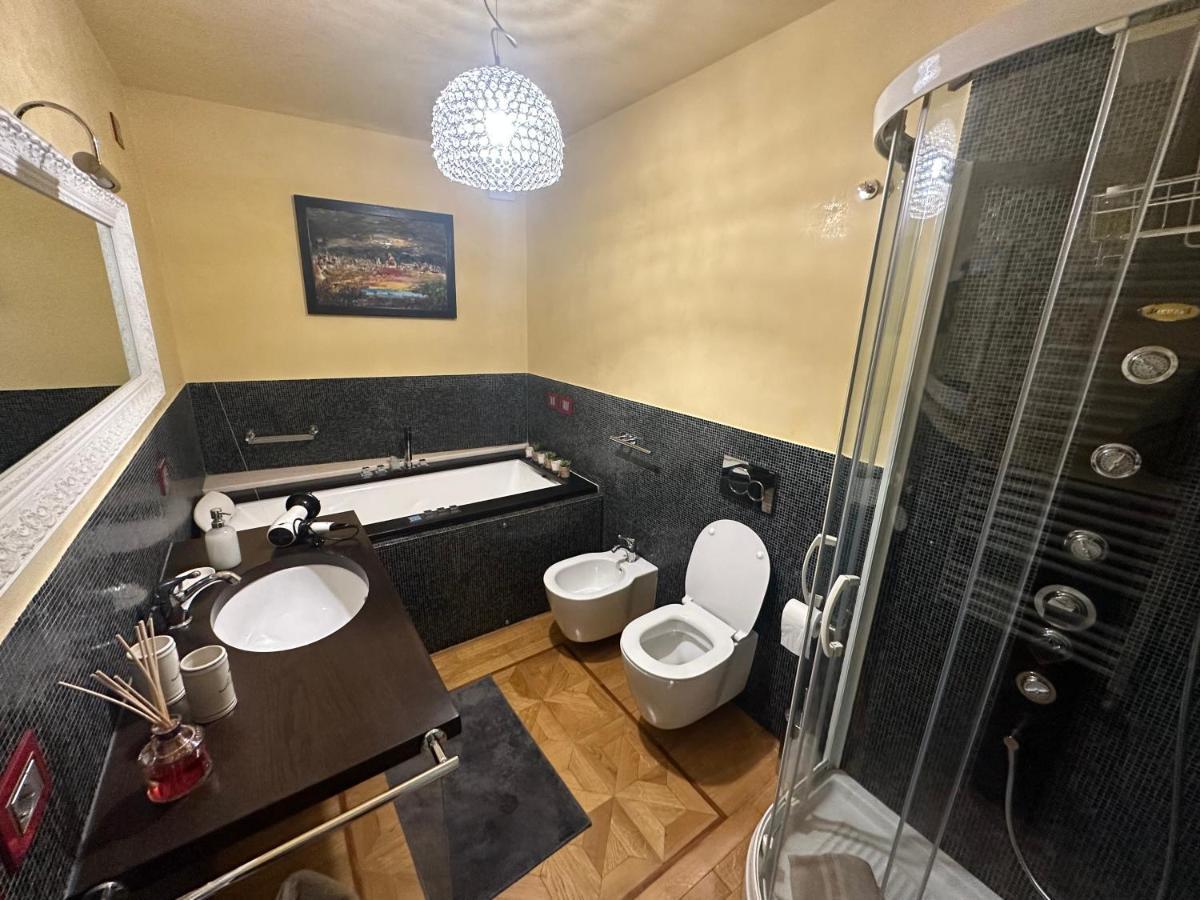 לוקה In Centro Lovely Home מראה חיצוני תמונה